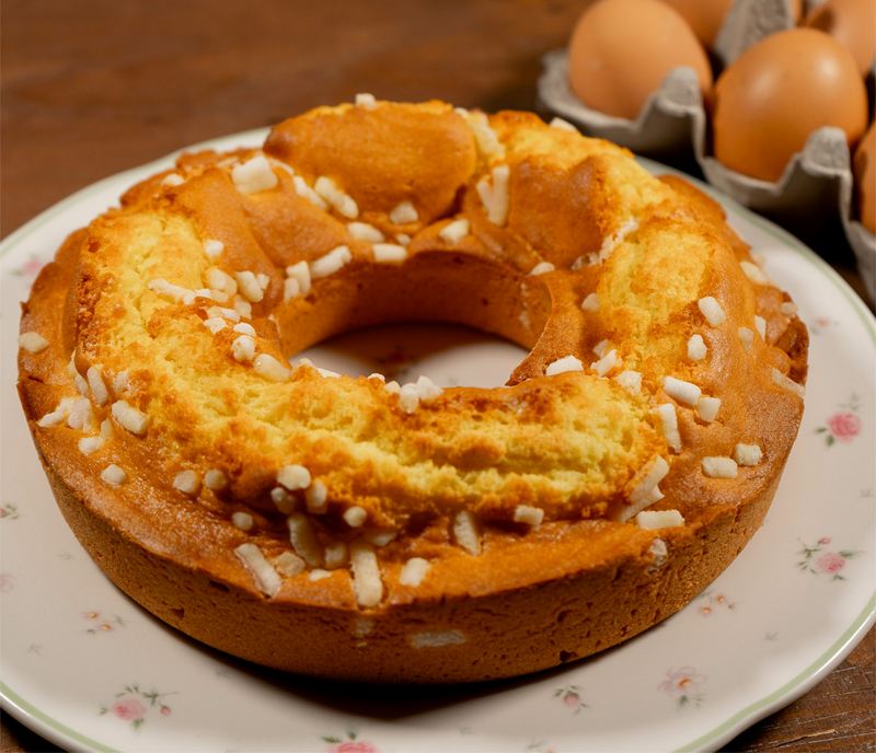 Ciambella con la granella di zucchero